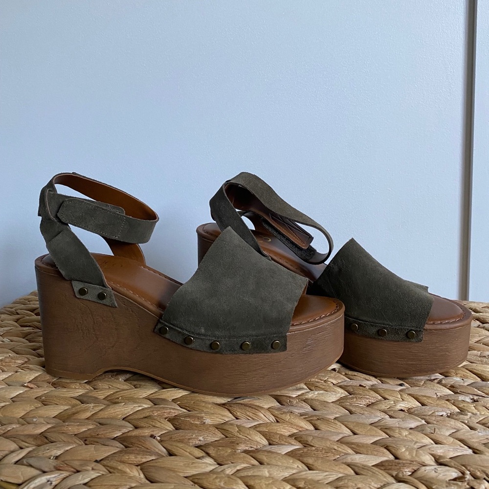Franco Sarto Juliette Platform Sandals